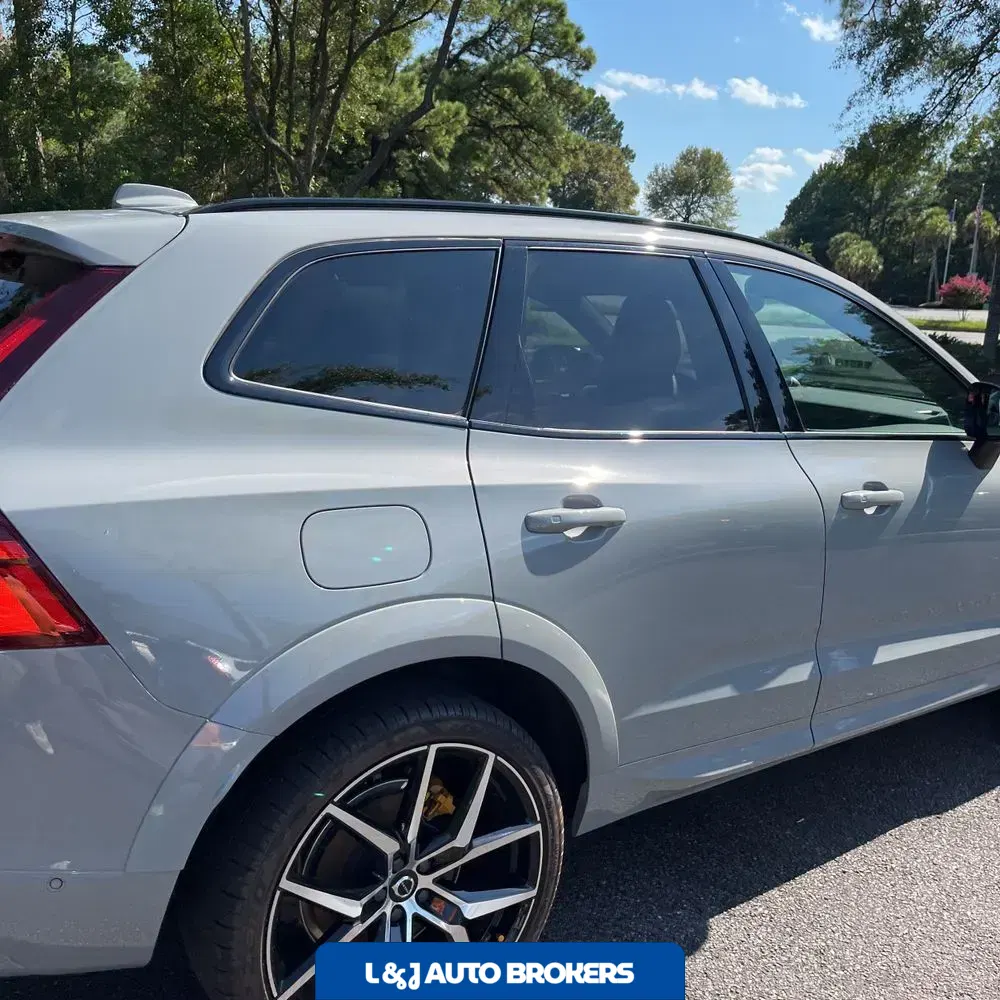 2025 Volvo XC60 T8 - Polestar PHEV