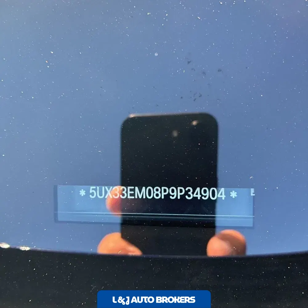 2023 BMW X7 M60i