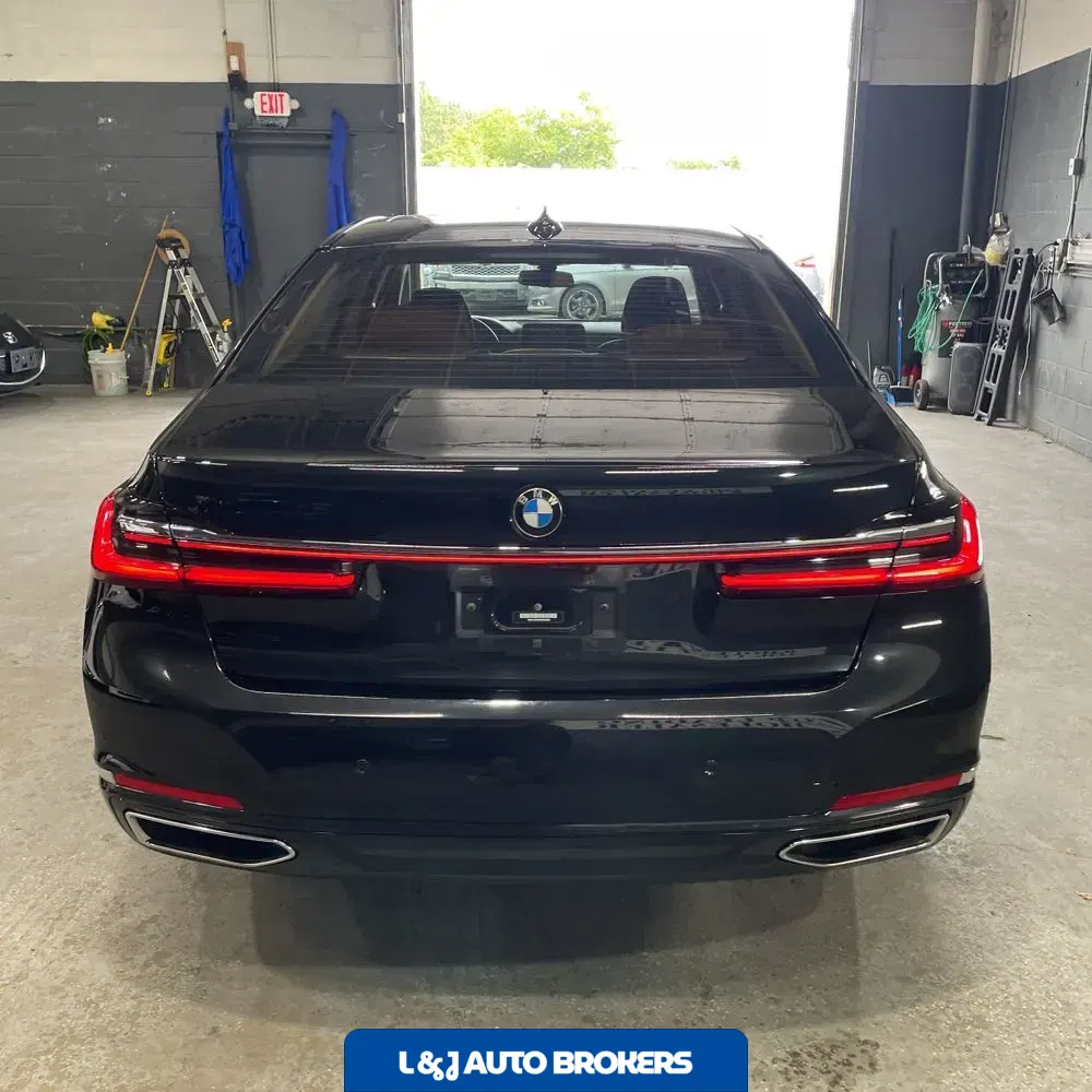 2022 BMW 7-Series 750xi