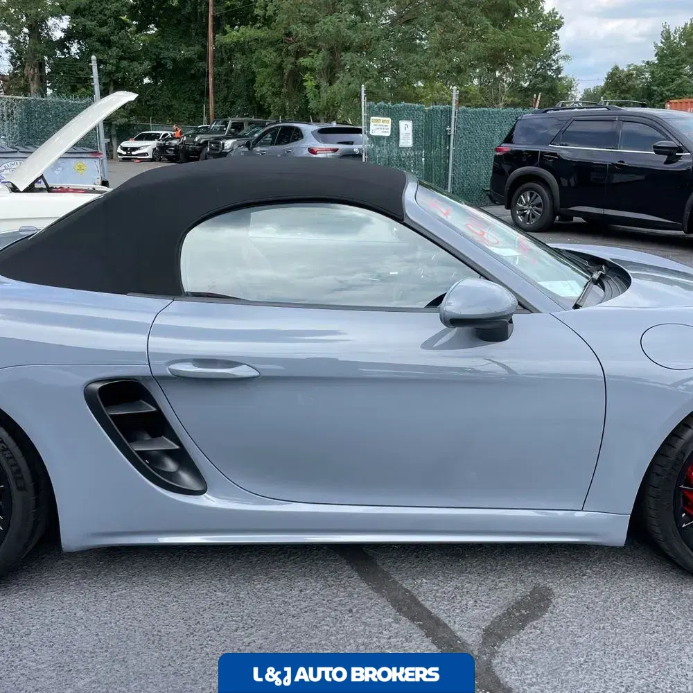 2023 Porsche 718 Boxster S