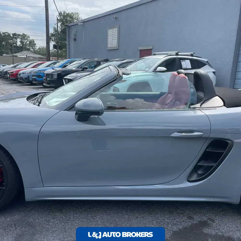 2023 Porsche 718 Boxster S