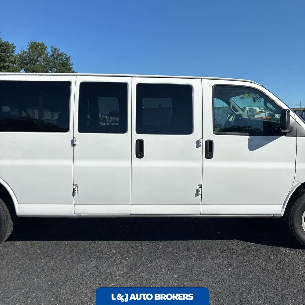 2024 Chevrolet Express LS 3500