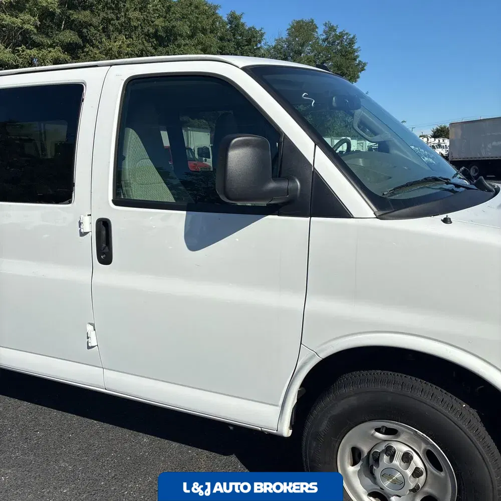 2024 Chevrolet Express LS 3500