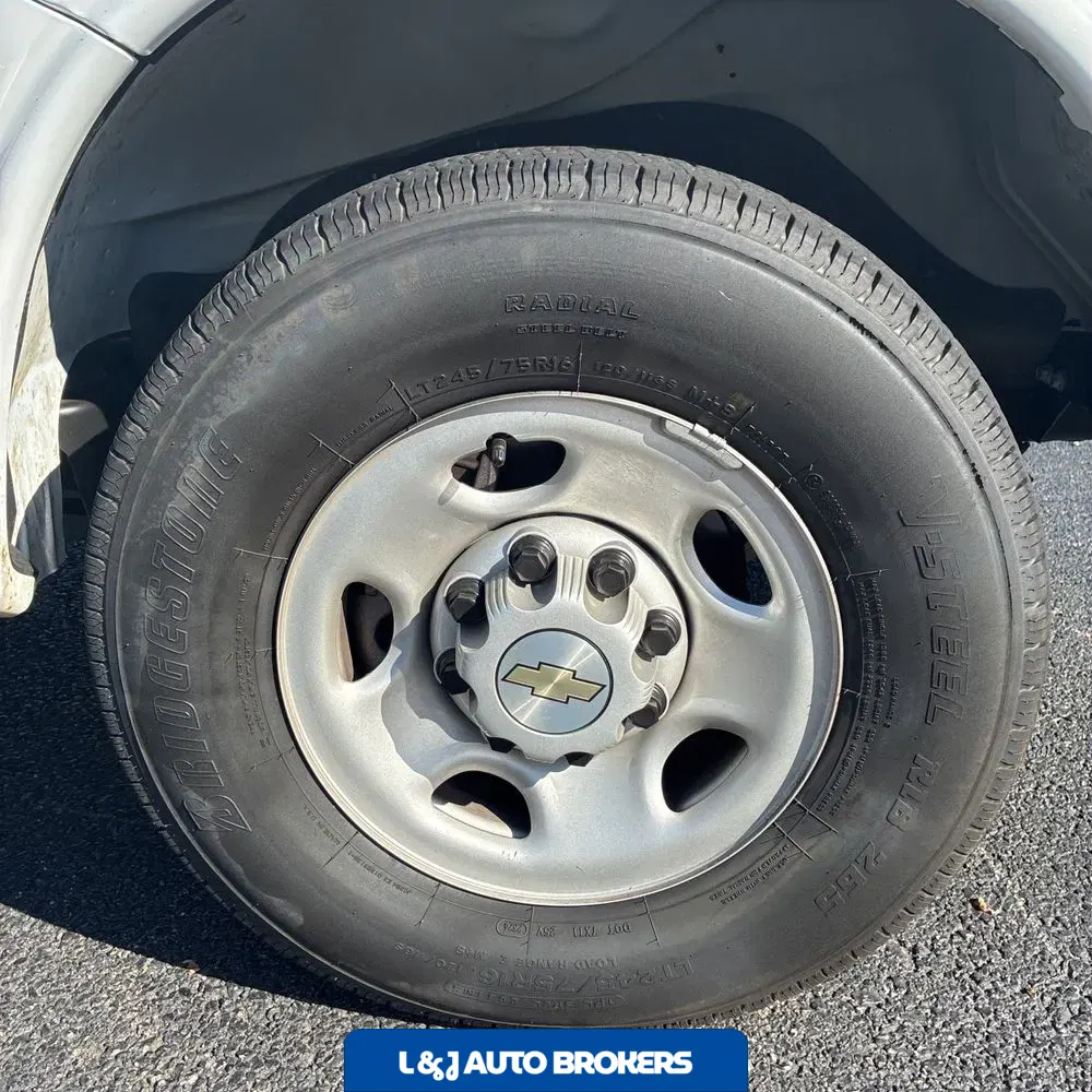 2024 Chevrolet Express LS 3500