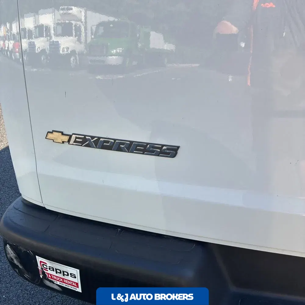 2024 Chevrolet Express LS 3500