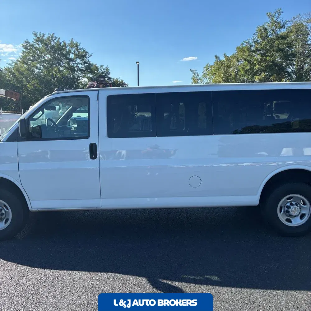 2024 Chevrolet Express LS 3500