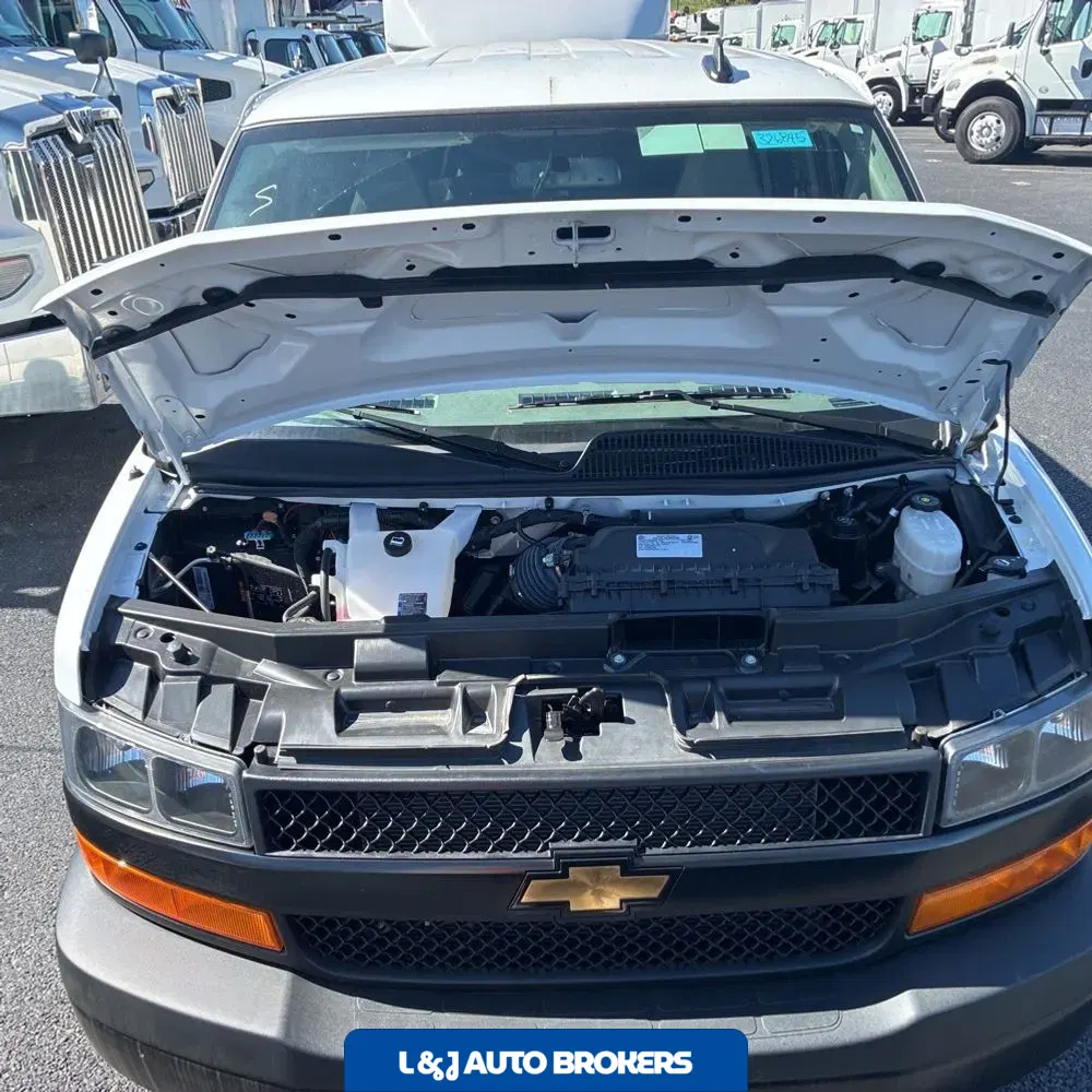 2024 Chevrolet Express LS 3500