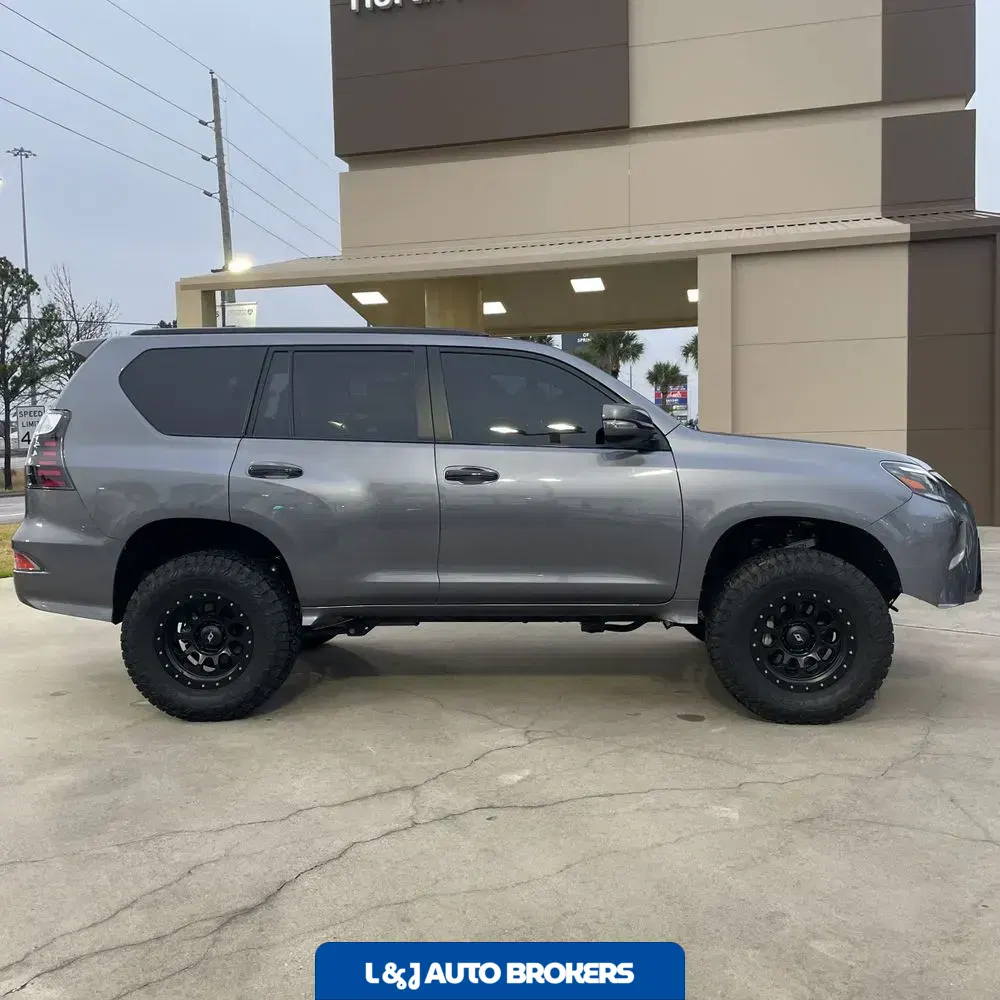 2023 Lexus GX 460 Base