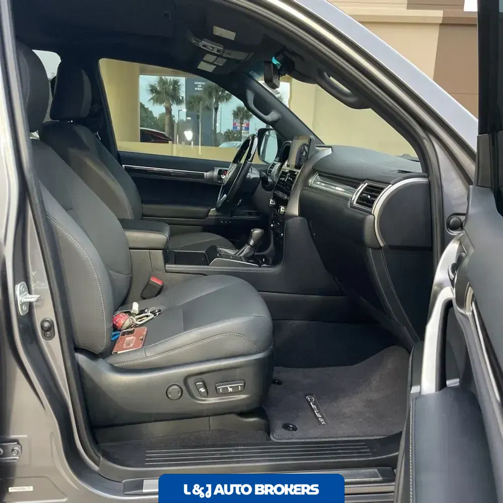 2023 Lexus GX 460 Base
