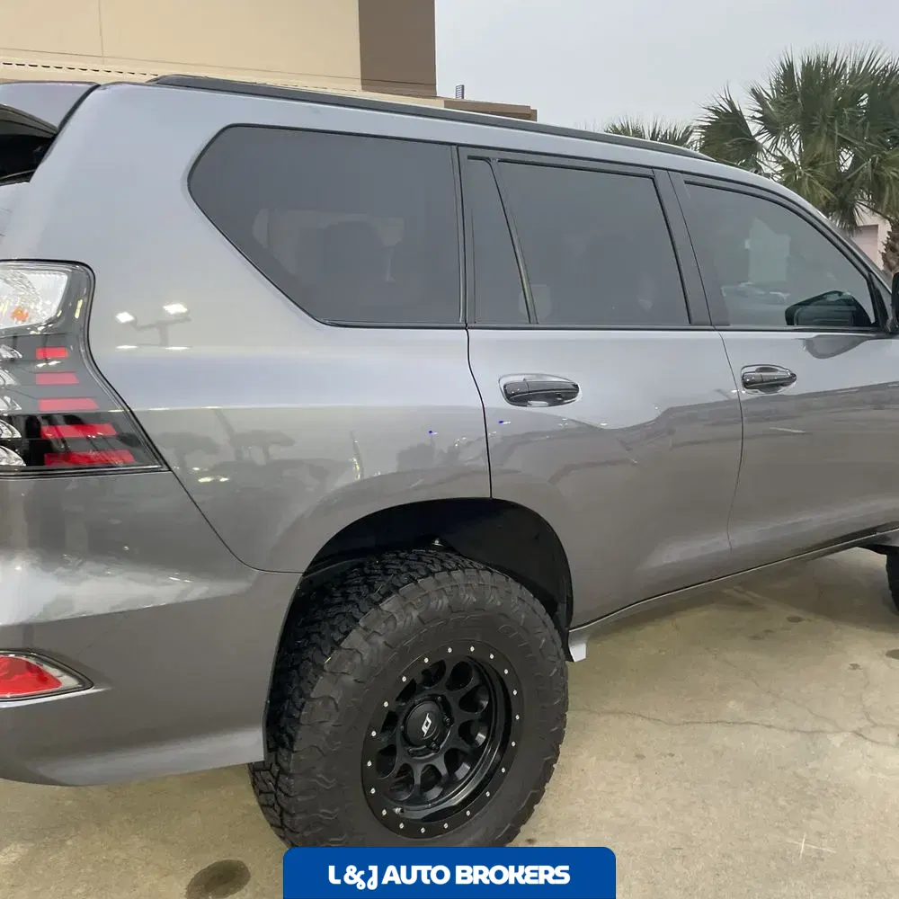 2023 Lexus GX 460 Base