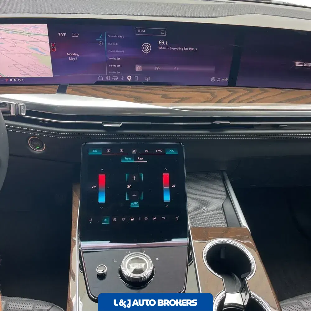 2025 Cadillac Escalade Sport Platinum