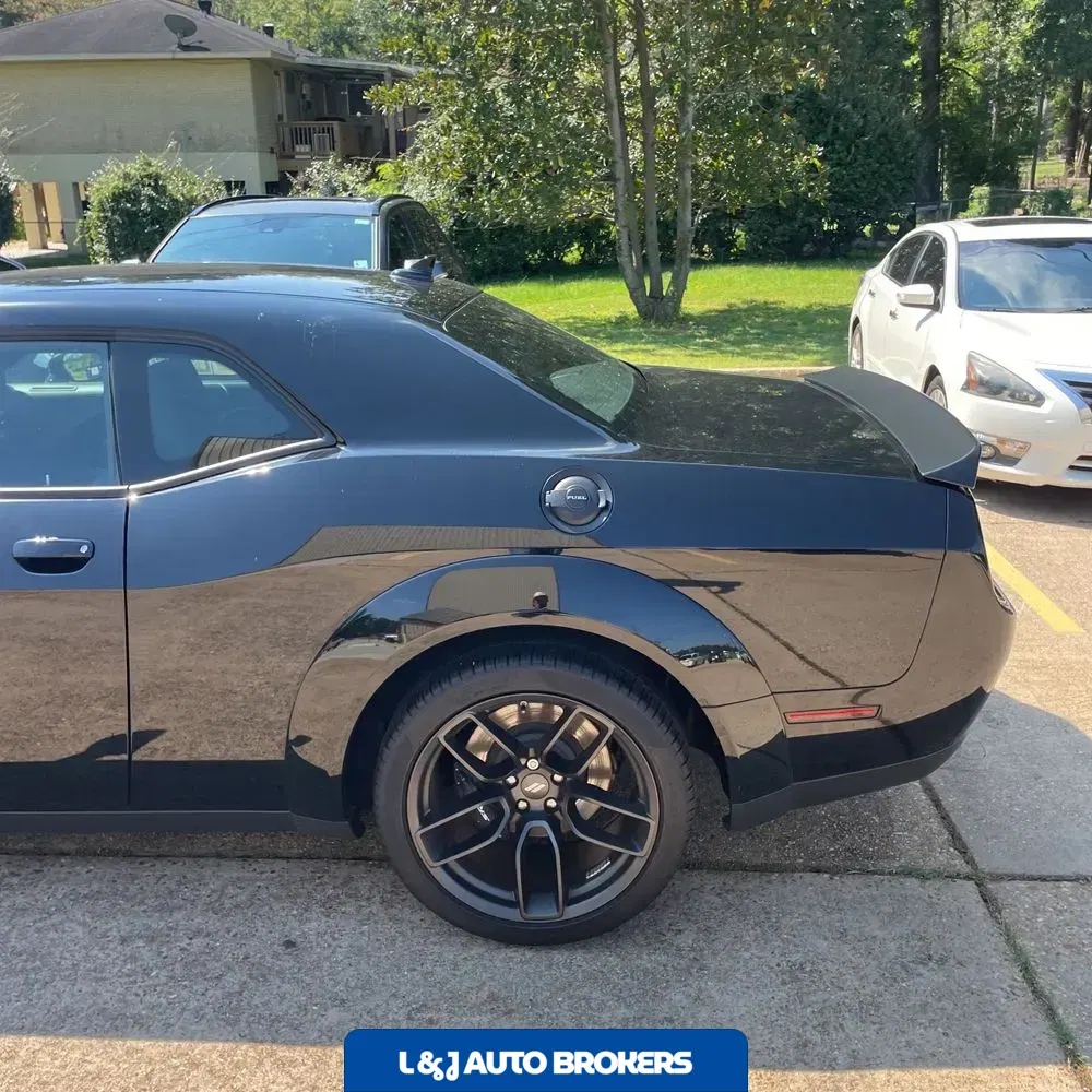 2022 Dodge Challenger R/T SCAT PACK