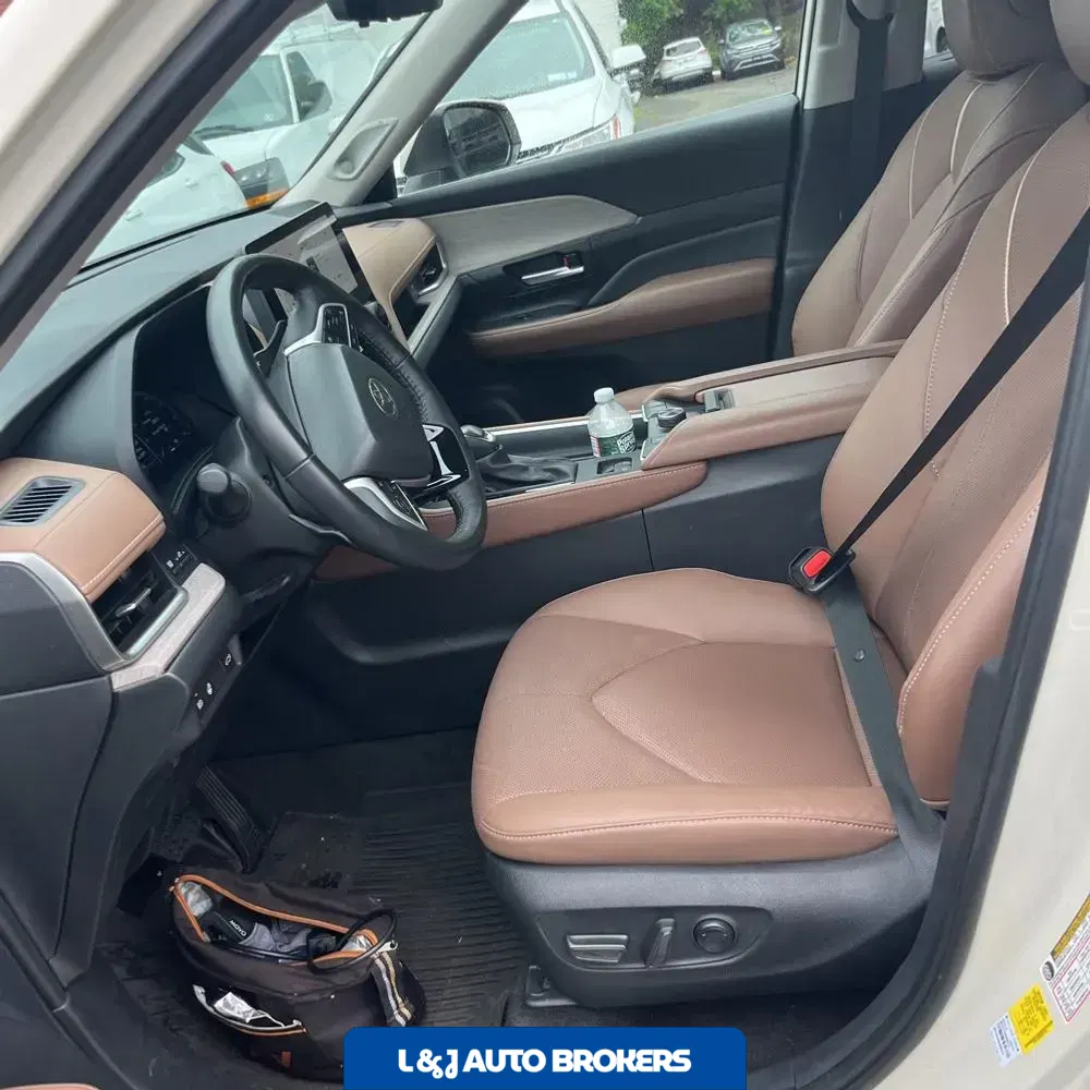 2024 Toyota Grand Highlander Platinum