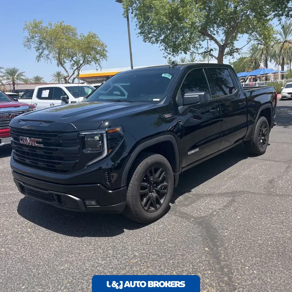 2025 GMC Sierra 1500 Elevation