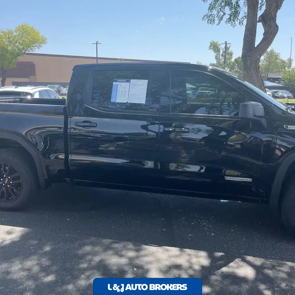 2025 GMC Sierra 1500 Elevation