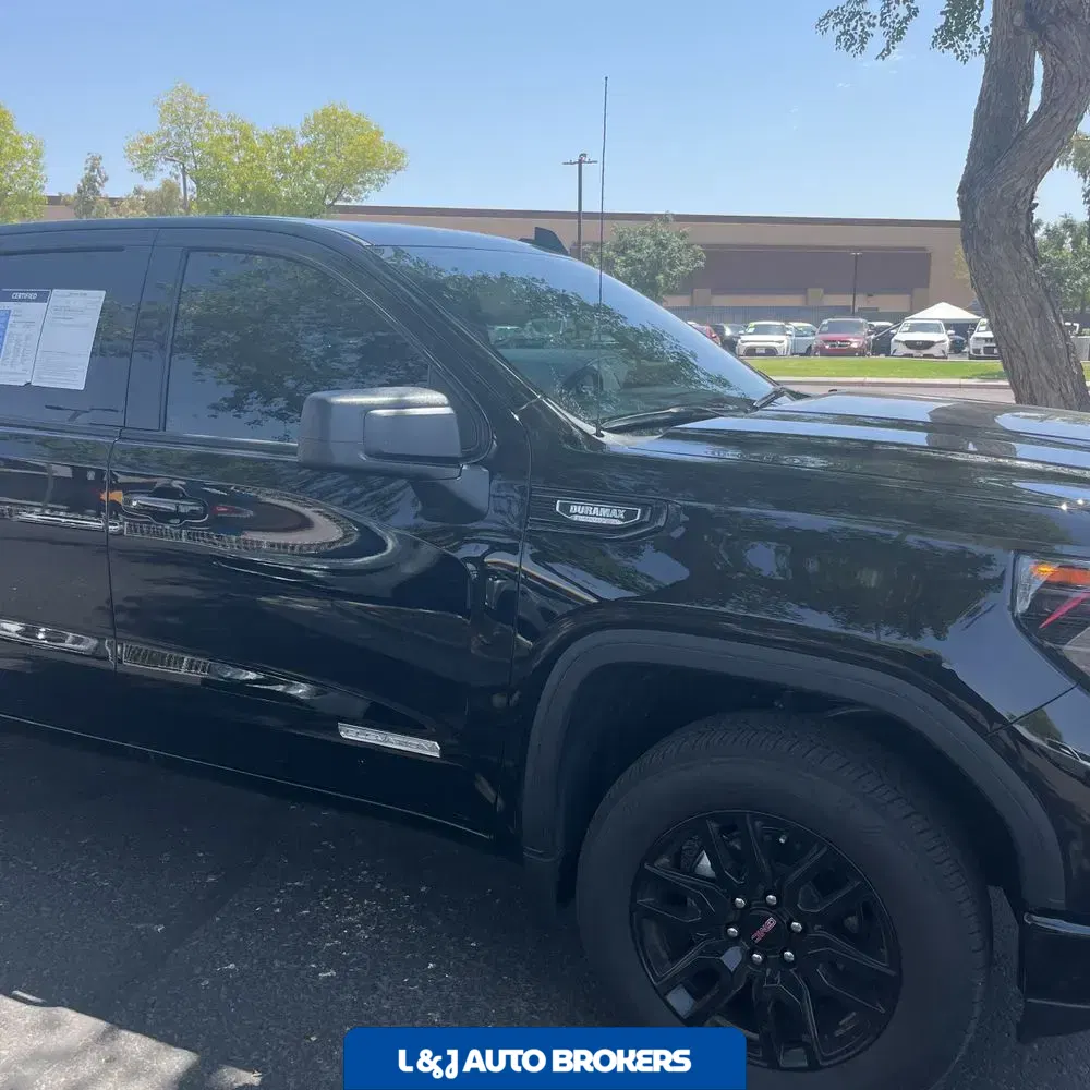 2025 GMC Sierra 1500 Elevation