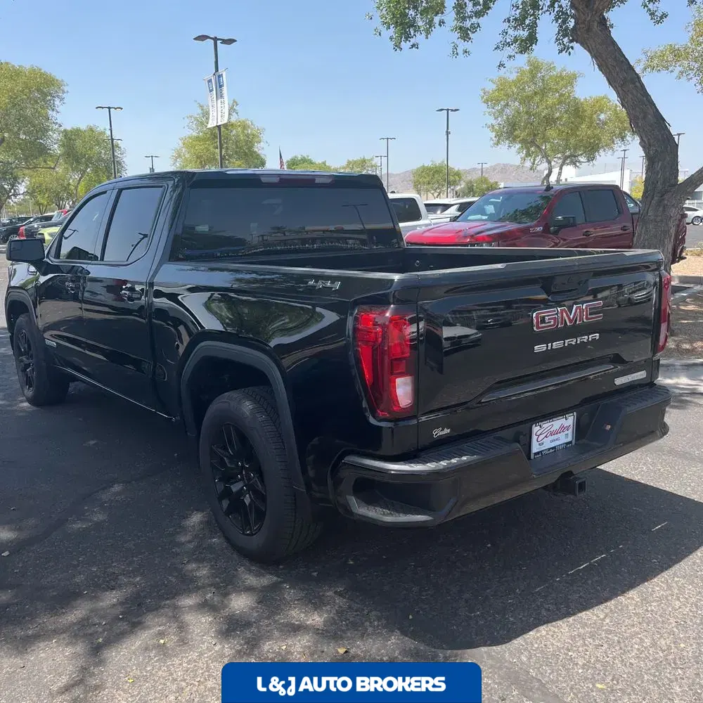 2025 GMC Sierra 1500 Elevation