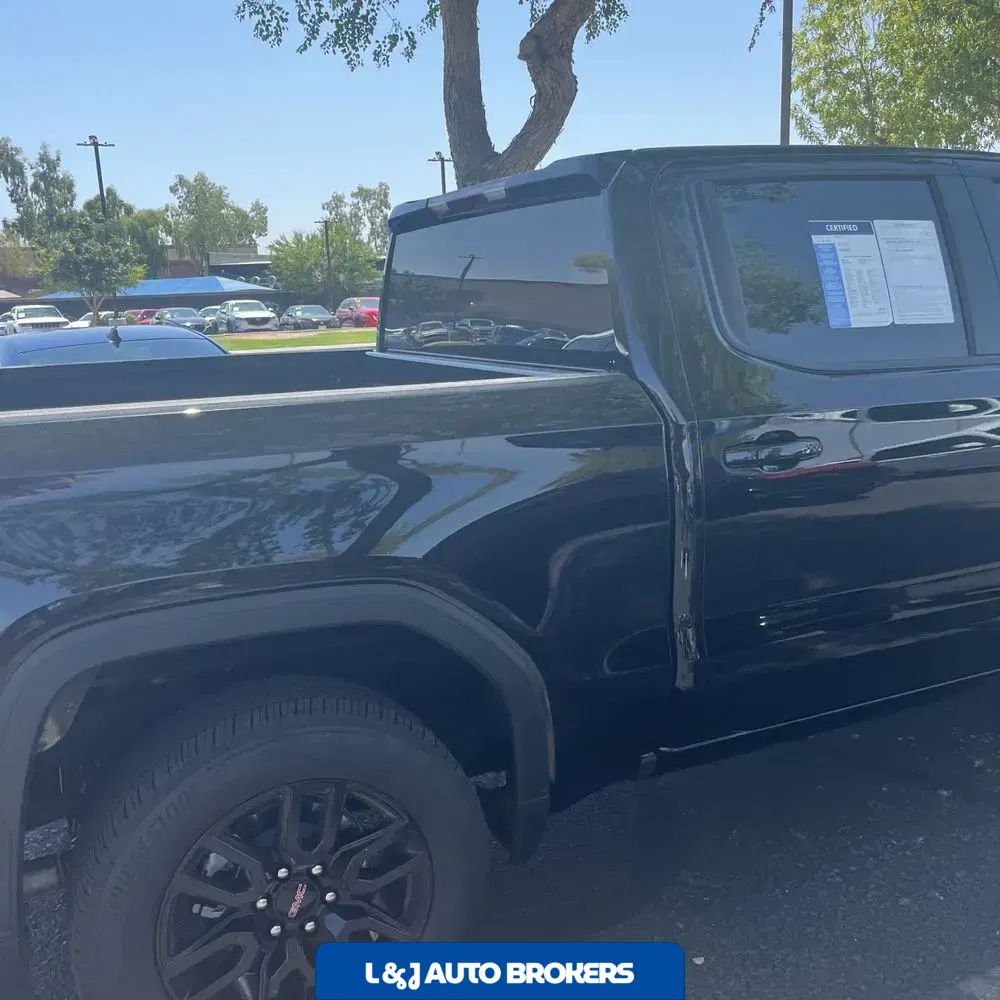 2025 GMC Sierra 1500 Elevation