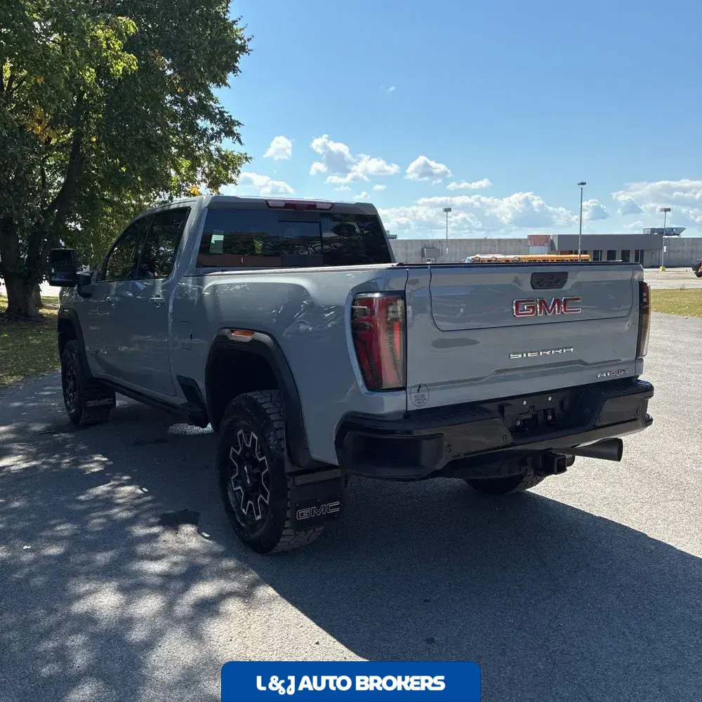 2025 GMC Sierra 2500 AT4X