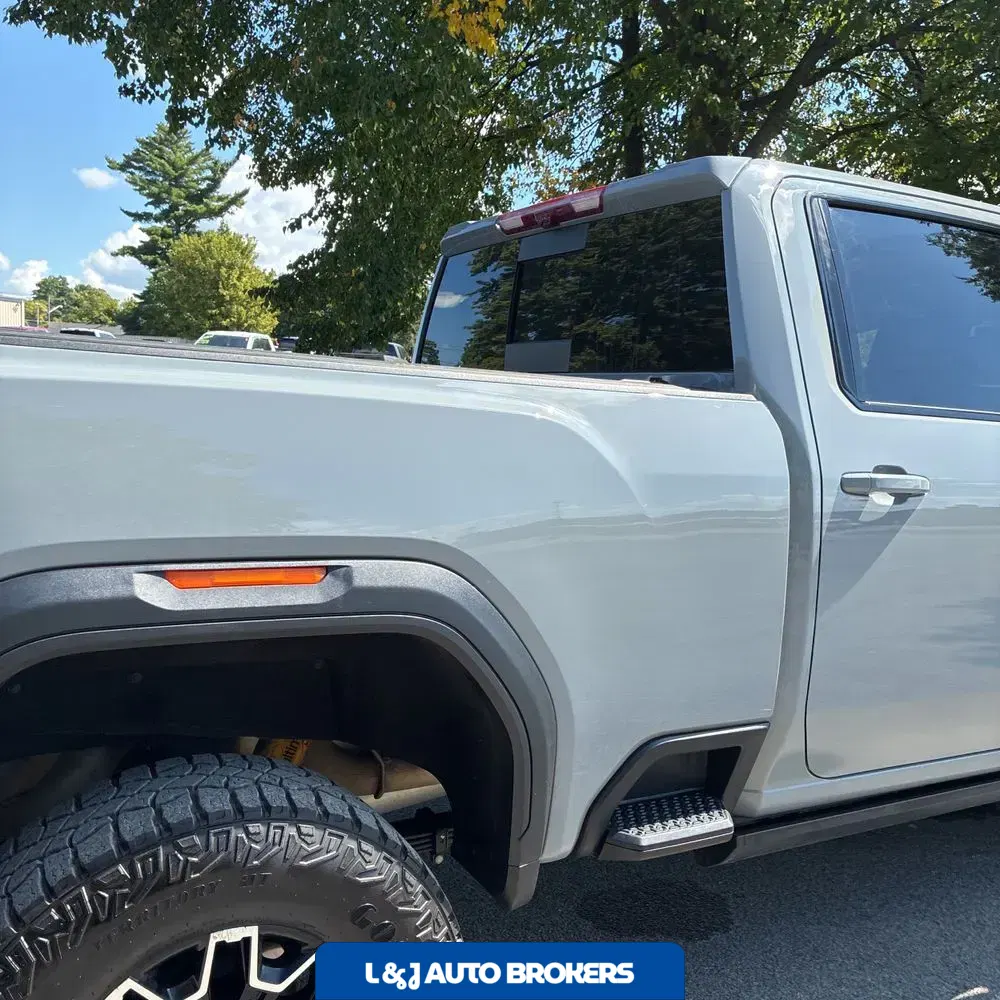 2025 GMC Sierra 2500 AT4X