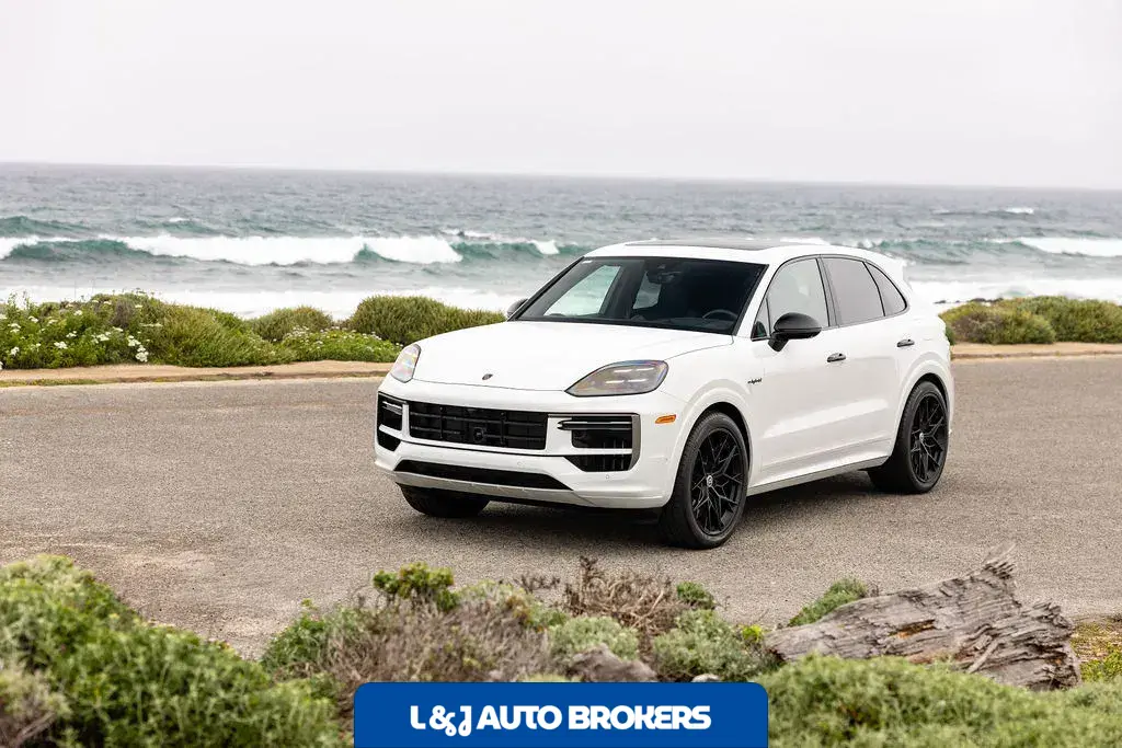 2025 Porsche Cayenne Turbo E-Hybrid
