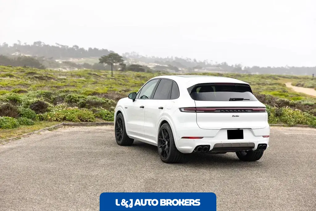 2025 Porsche Cayenne Turbo E-Hybrid