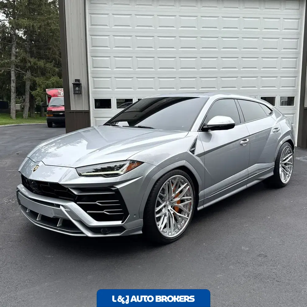 2020 Lamborghini Urus Base