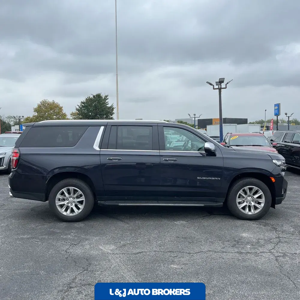 2023 Chevrolet Suburban Premier