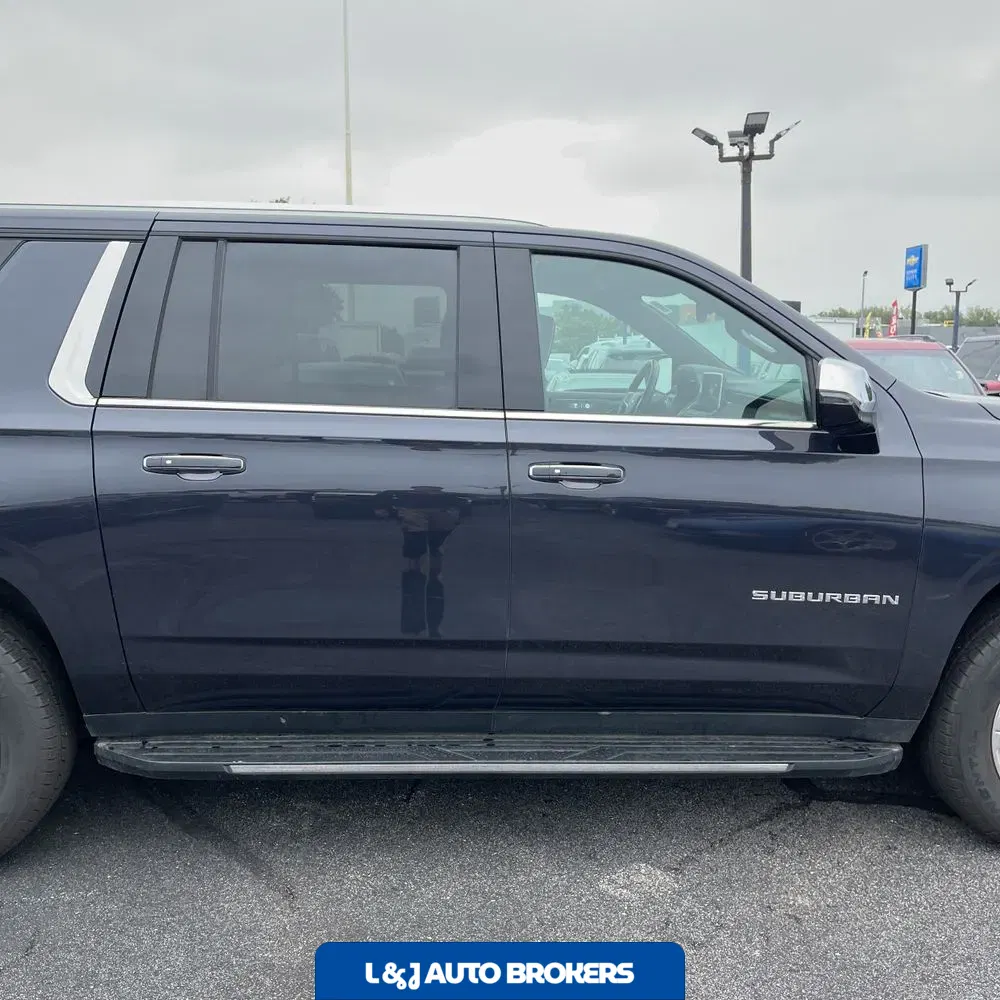 2023 Chevrolet Suburban Premier