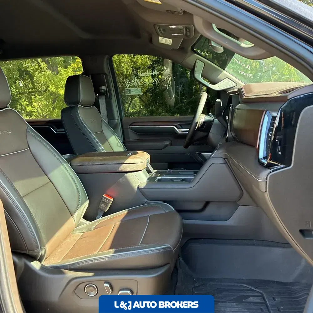 2024 GMC Sierra 3500 Denali