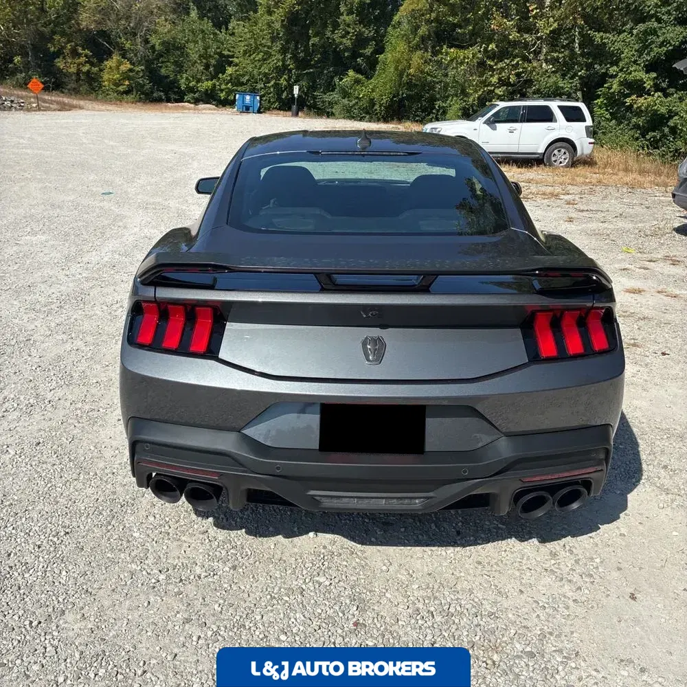 2024 Ford Mustang Dark Horse