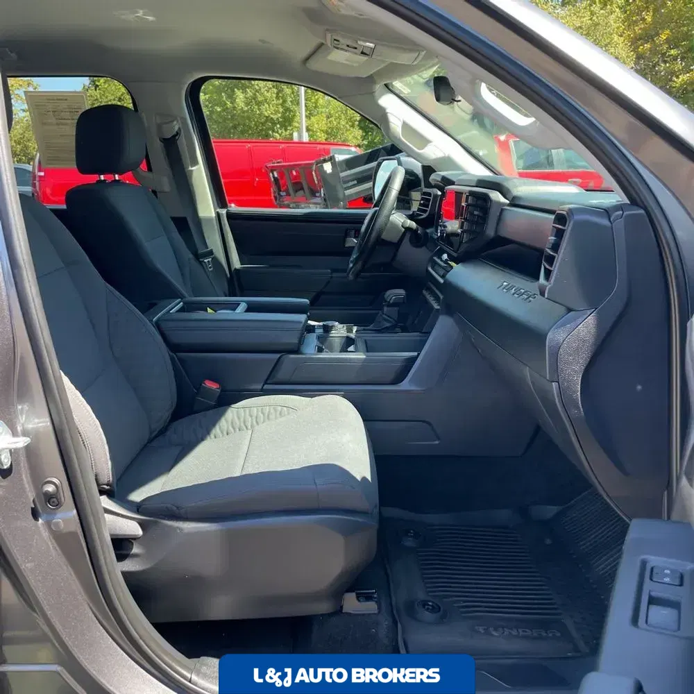 2024 Toyota Tundra SR5