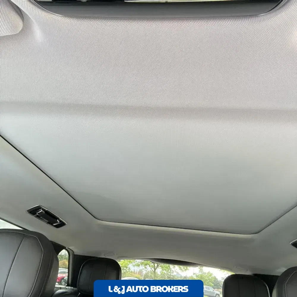 2024 Land Rover Range Rover Sport P360 SE