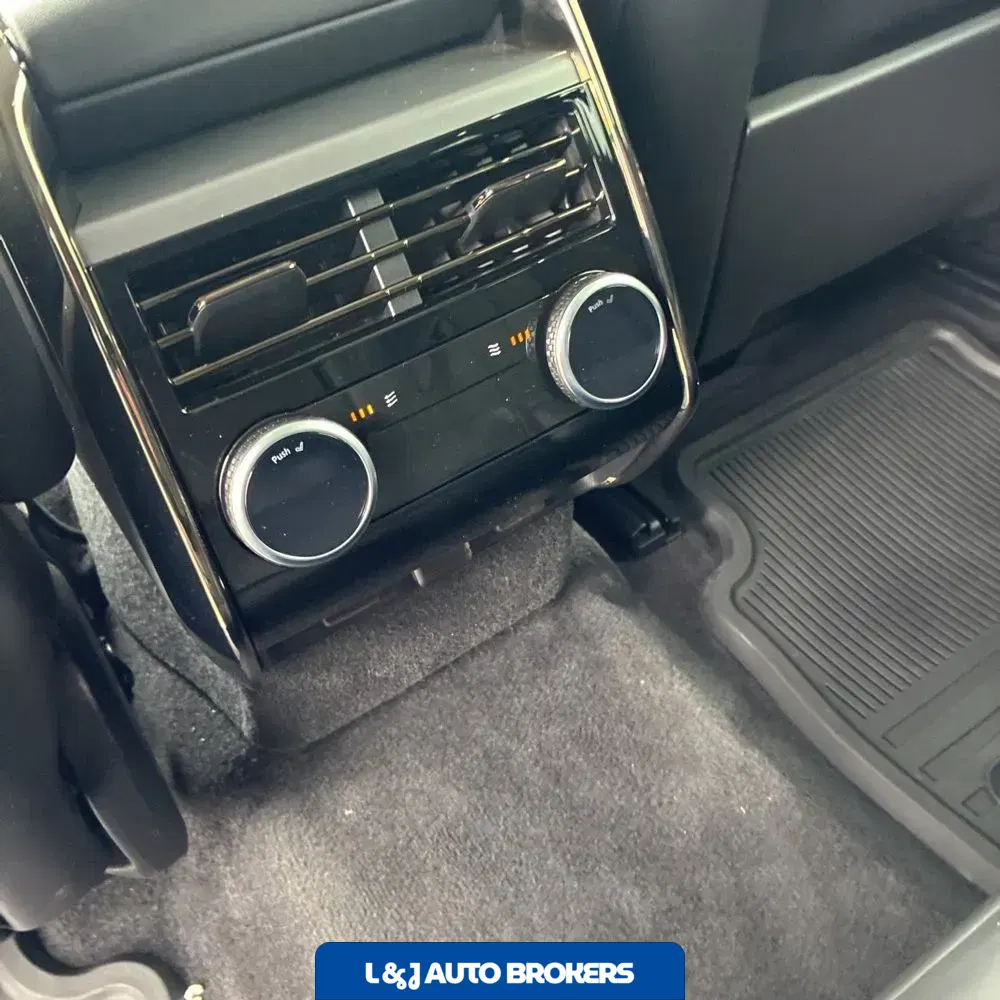 2024 Land Rover Range Rover Sport P360 SE