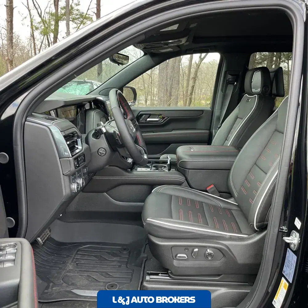 2025 GMC Yukon AT4 Ultimate