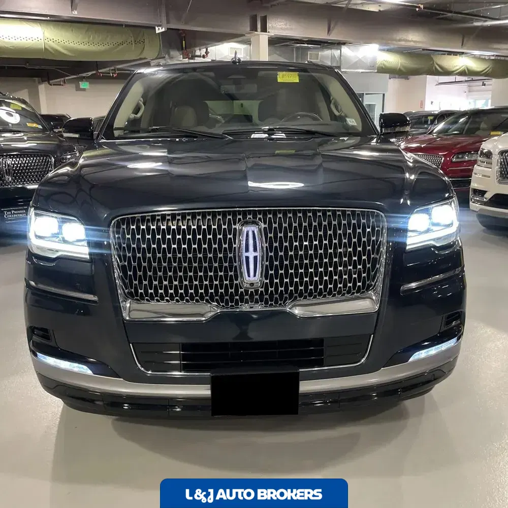 2022 Lincoln Navigator L Reserve