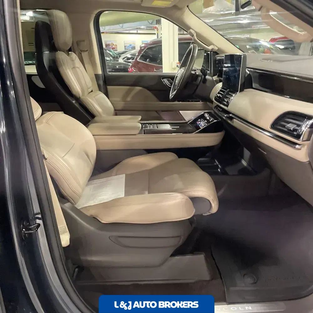 2022 Lincoln Navigator L Reserve