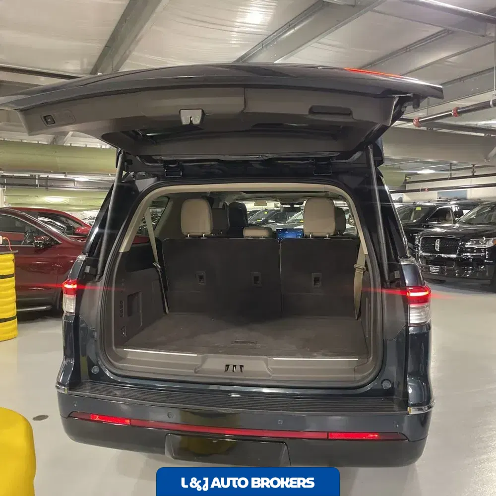 2022 Lincoln Navigator L Reserve