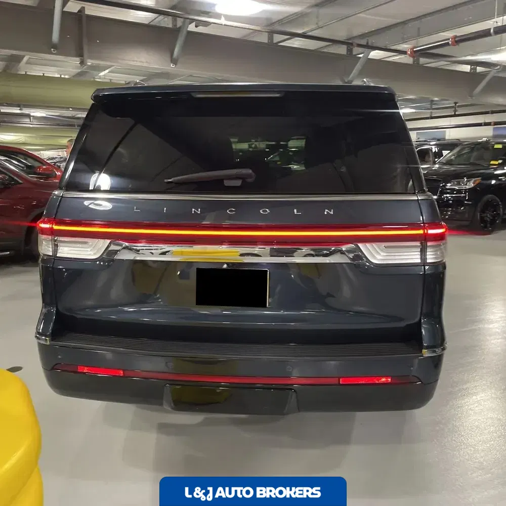 2022 Lincoln Navigator L Reserve