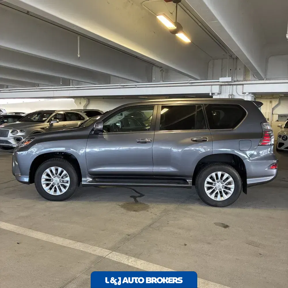 2023 Lexus GX 460 Base