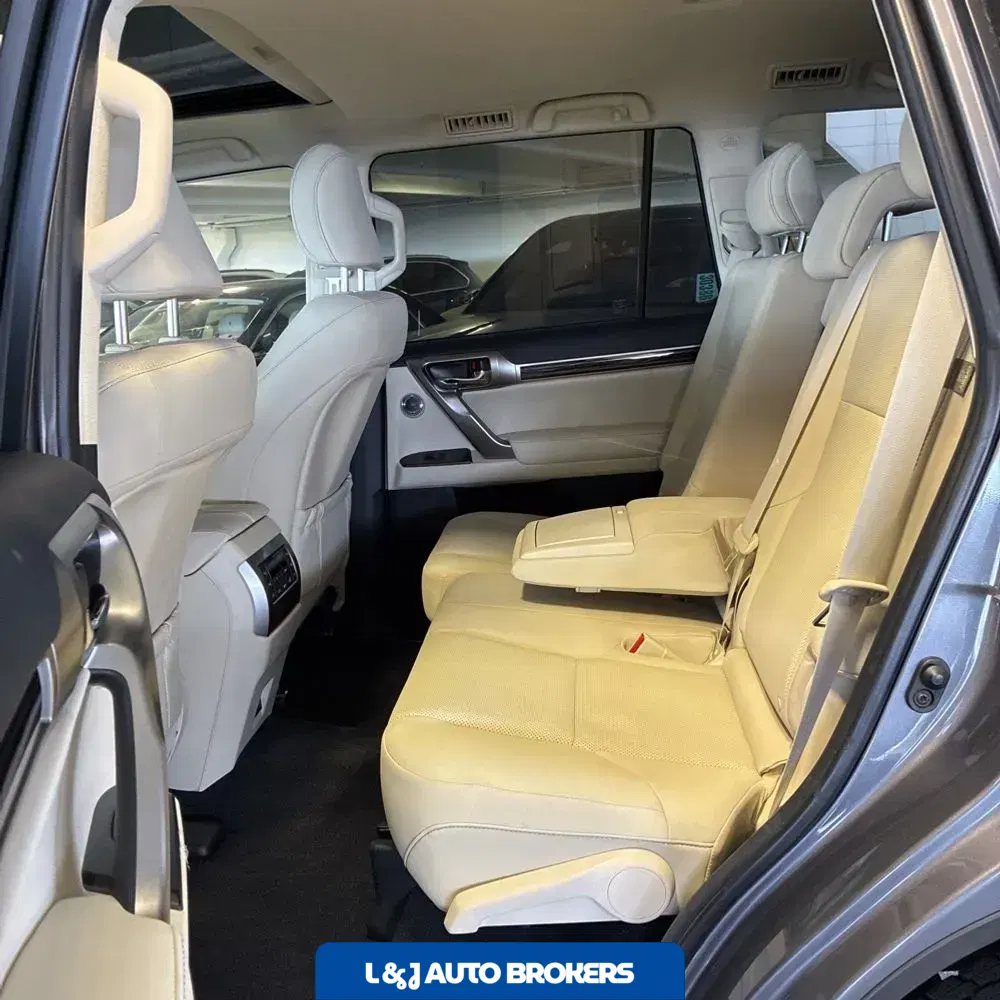 2023 Lexus GX 460 Base