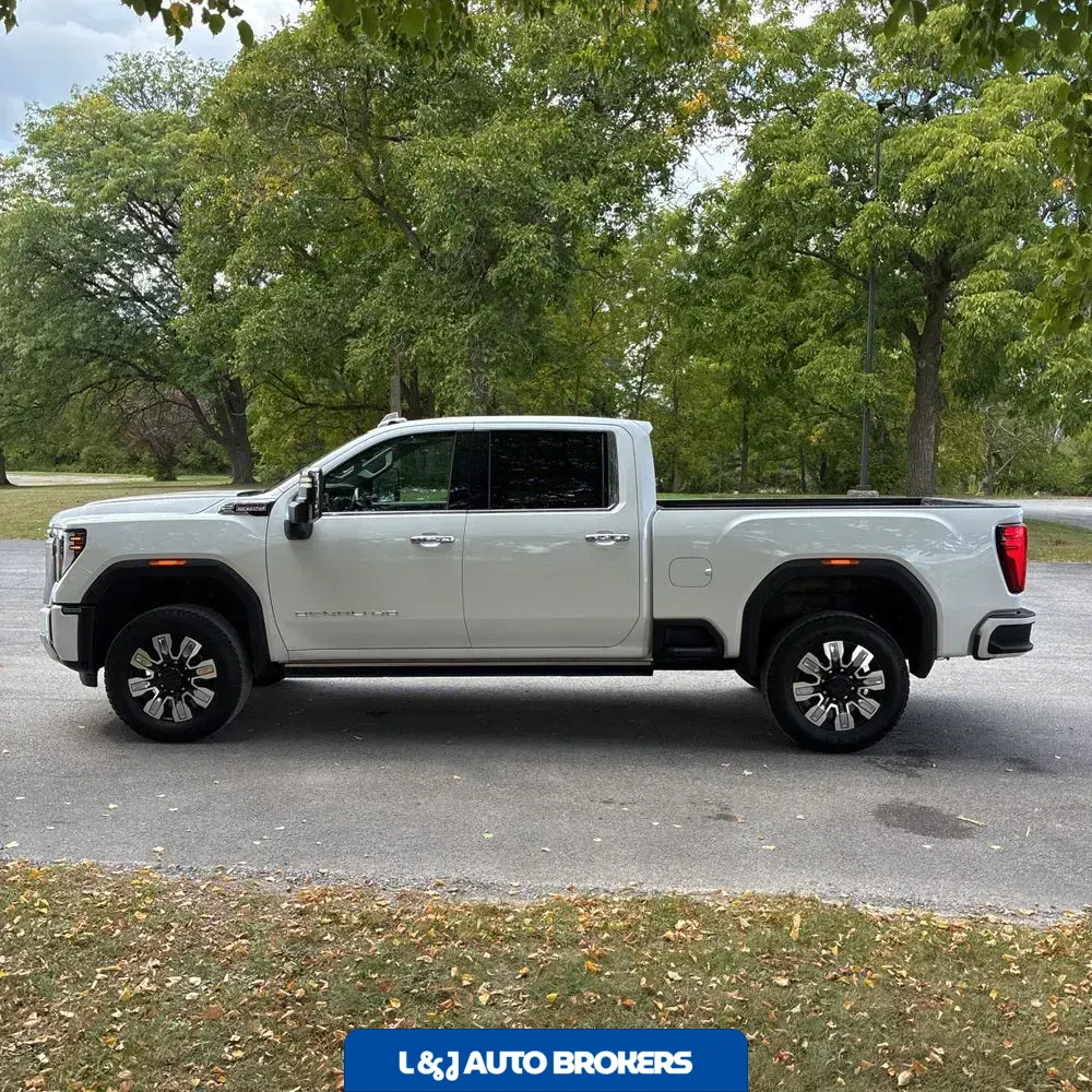 2025 GMC Sierra 3500 Denali