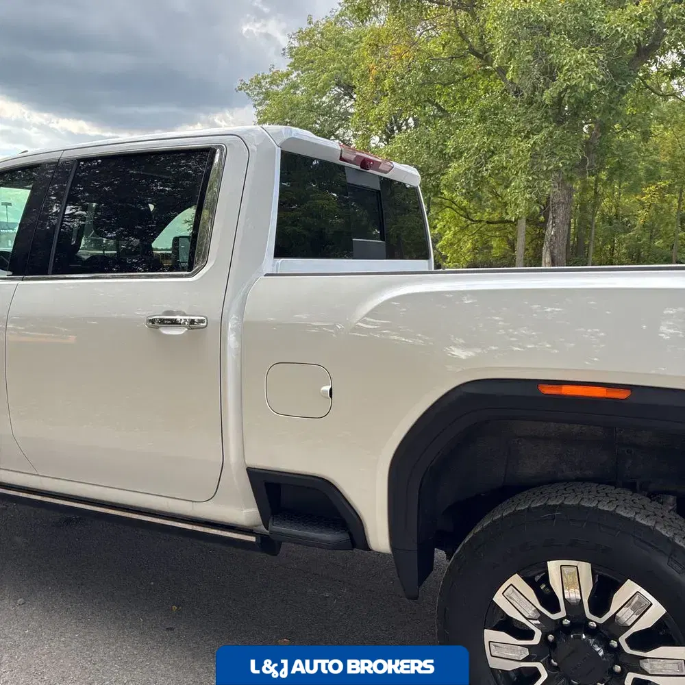 2025 GMC Sierra 3500 Denali