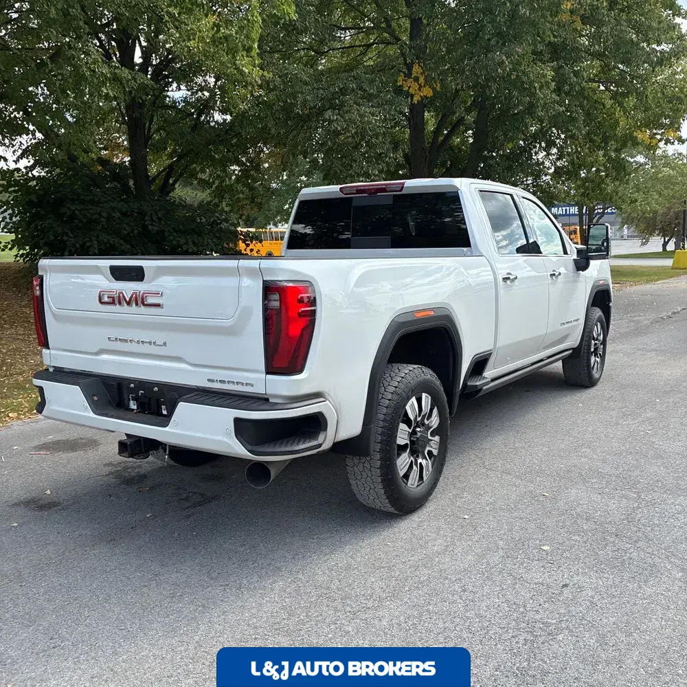 2025 GMC Sierra 3500 Denali