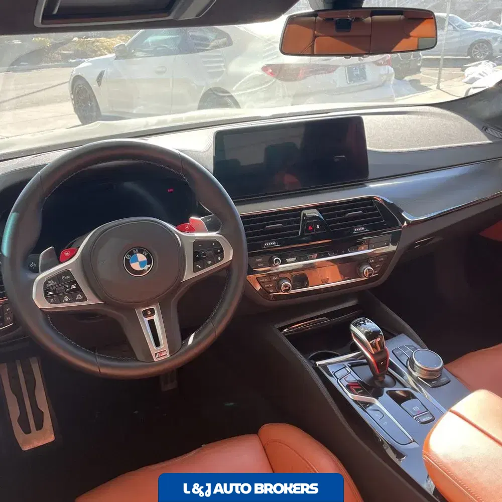 2023 BMW M5