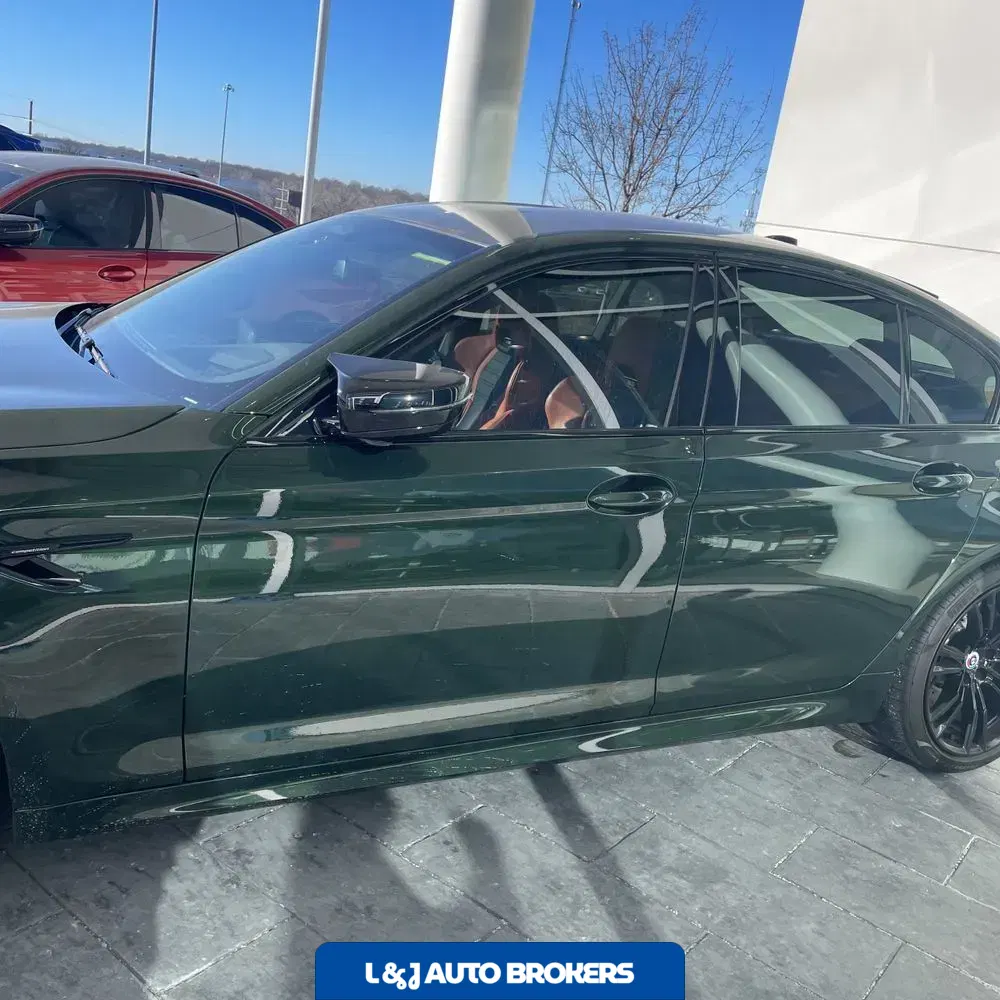 2023 BMW M5