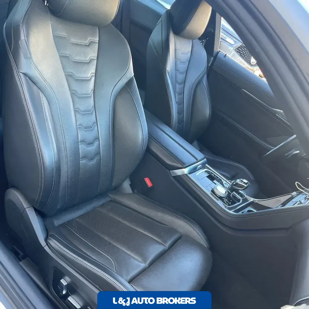 2023 BMW 8-Series M850xi
