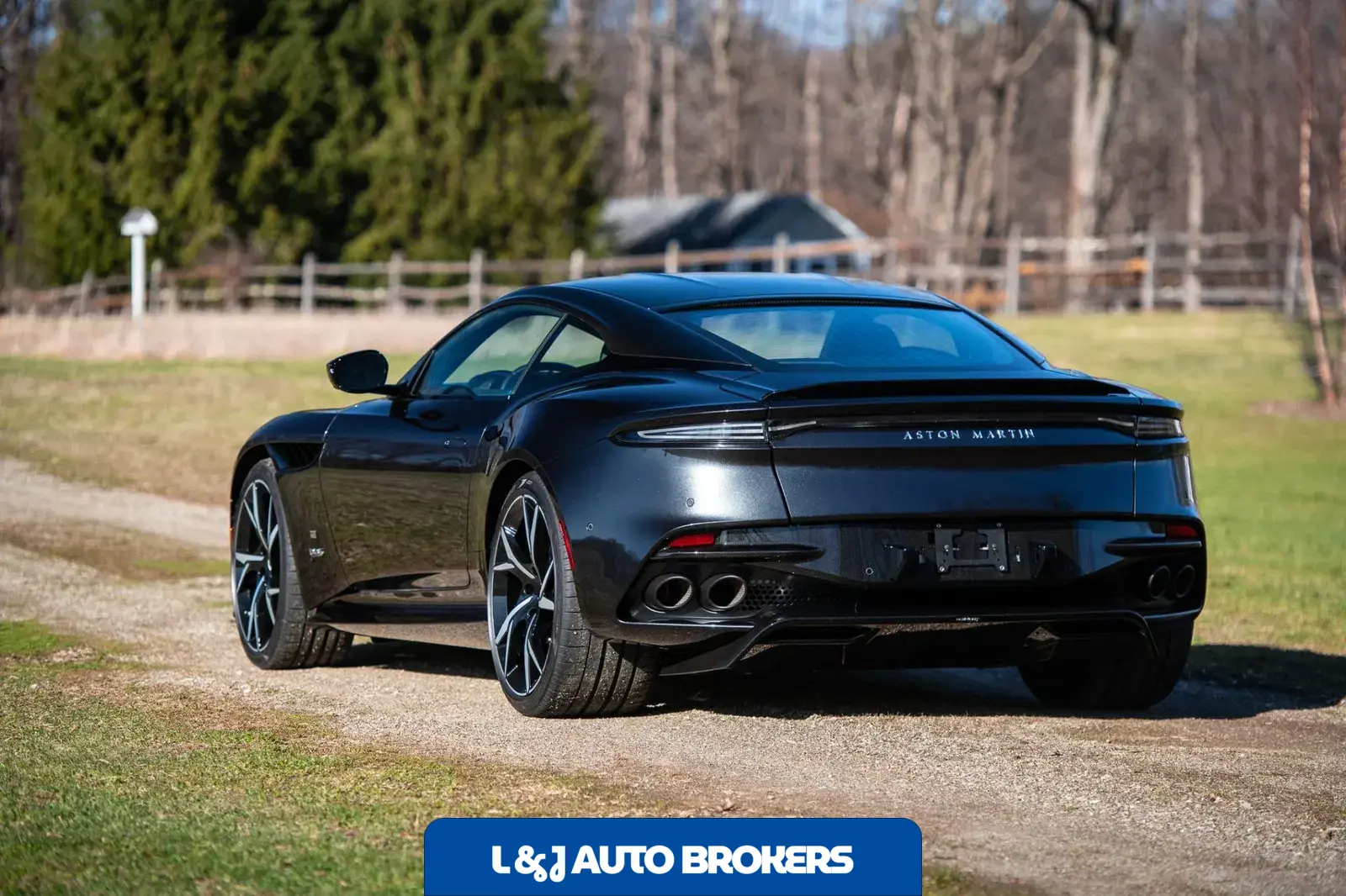2021 Aston Martin DBS Superleggera 007 Edition