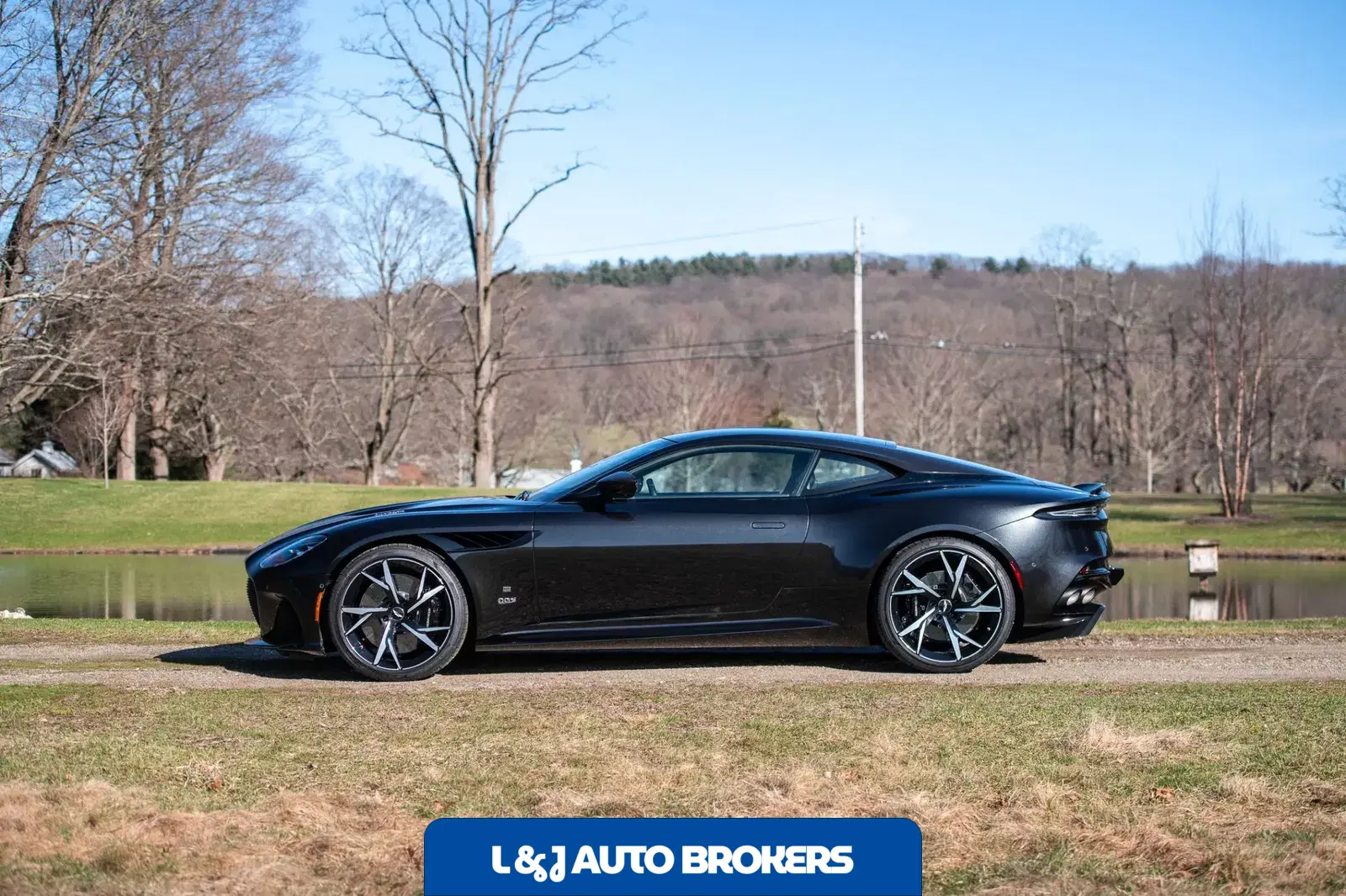 2021 Aston Martin DBS Superleggera 007 Edition