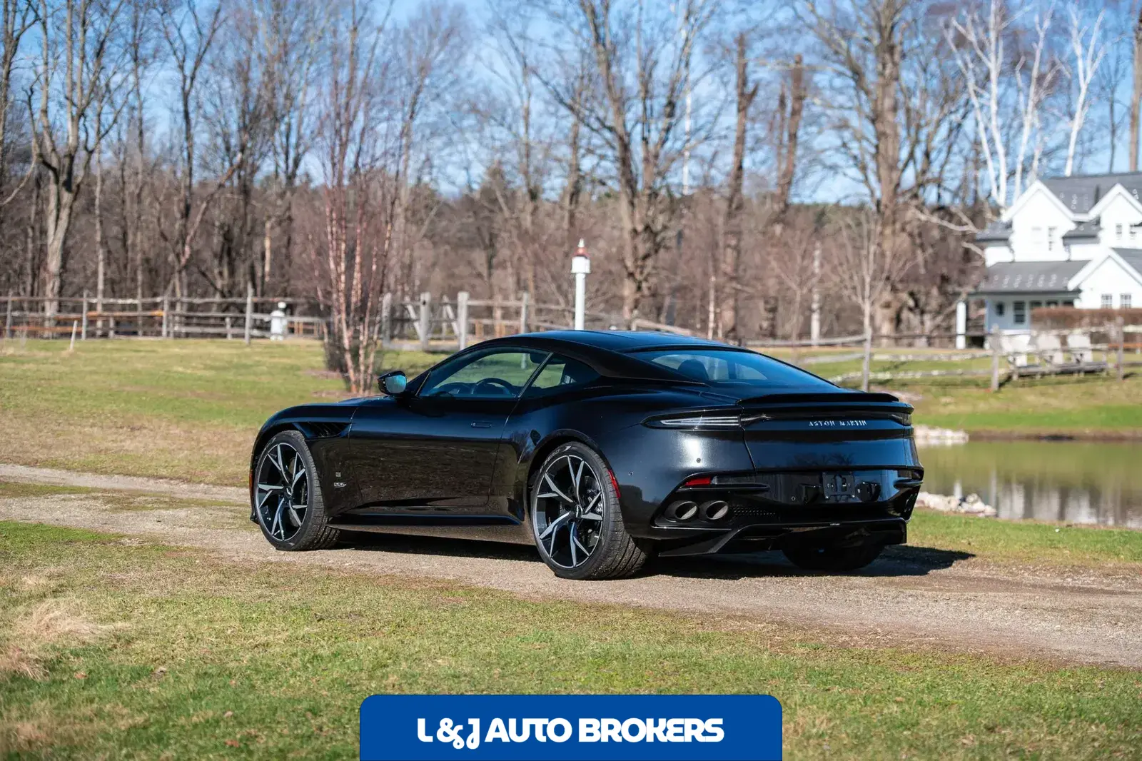 2021 Aston Martin DBS Superleggera 007 Edition